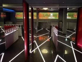 CLUB VELXIAの店内写真