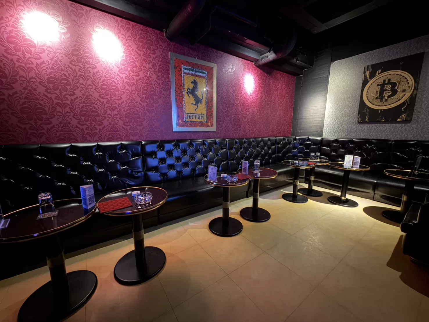 CLUB ICHIKAの店内写真