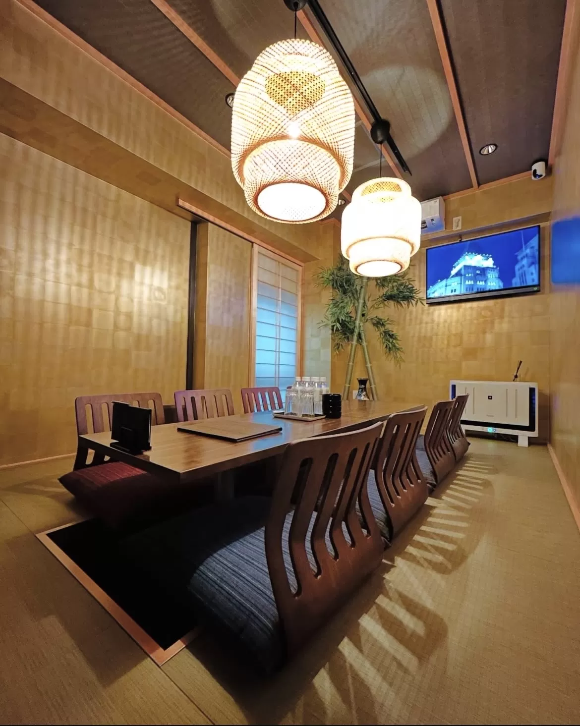Snack&Bar La Denの店内写真