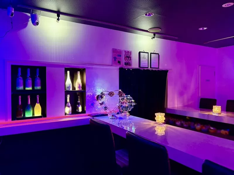 Girls Bar MILKの店内写真