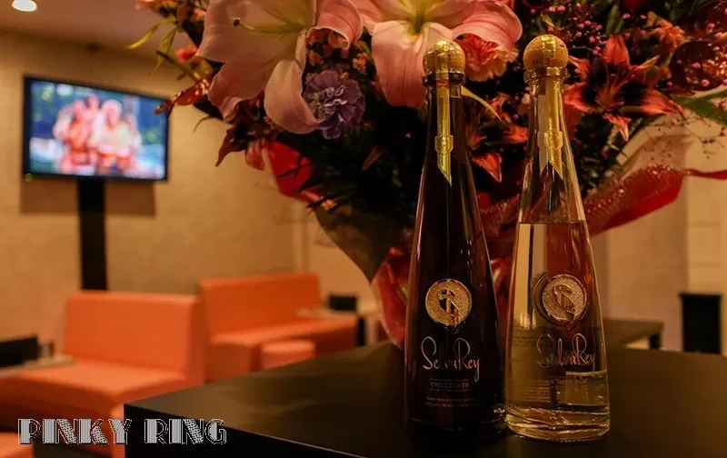 Ladies Bar PINKY RINGの店内写真