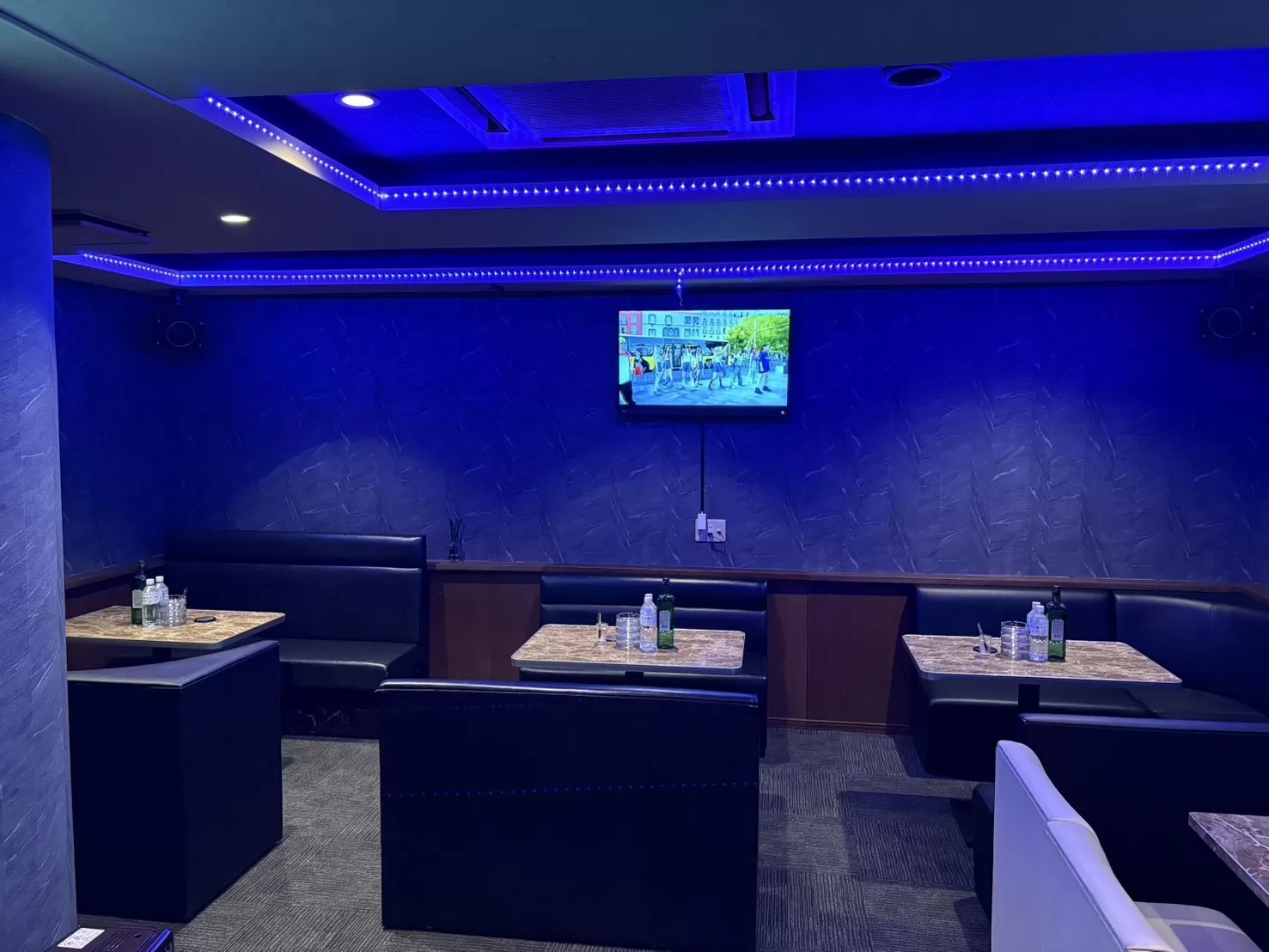 Club Tiaraの店内写真