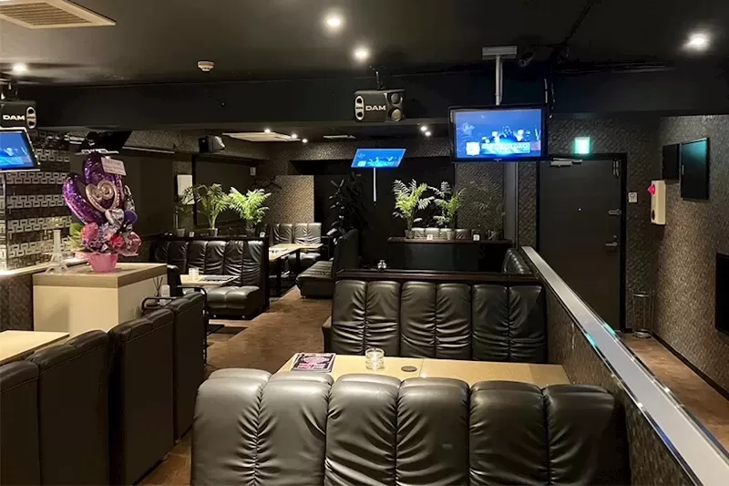 S-CLASSの店内写真