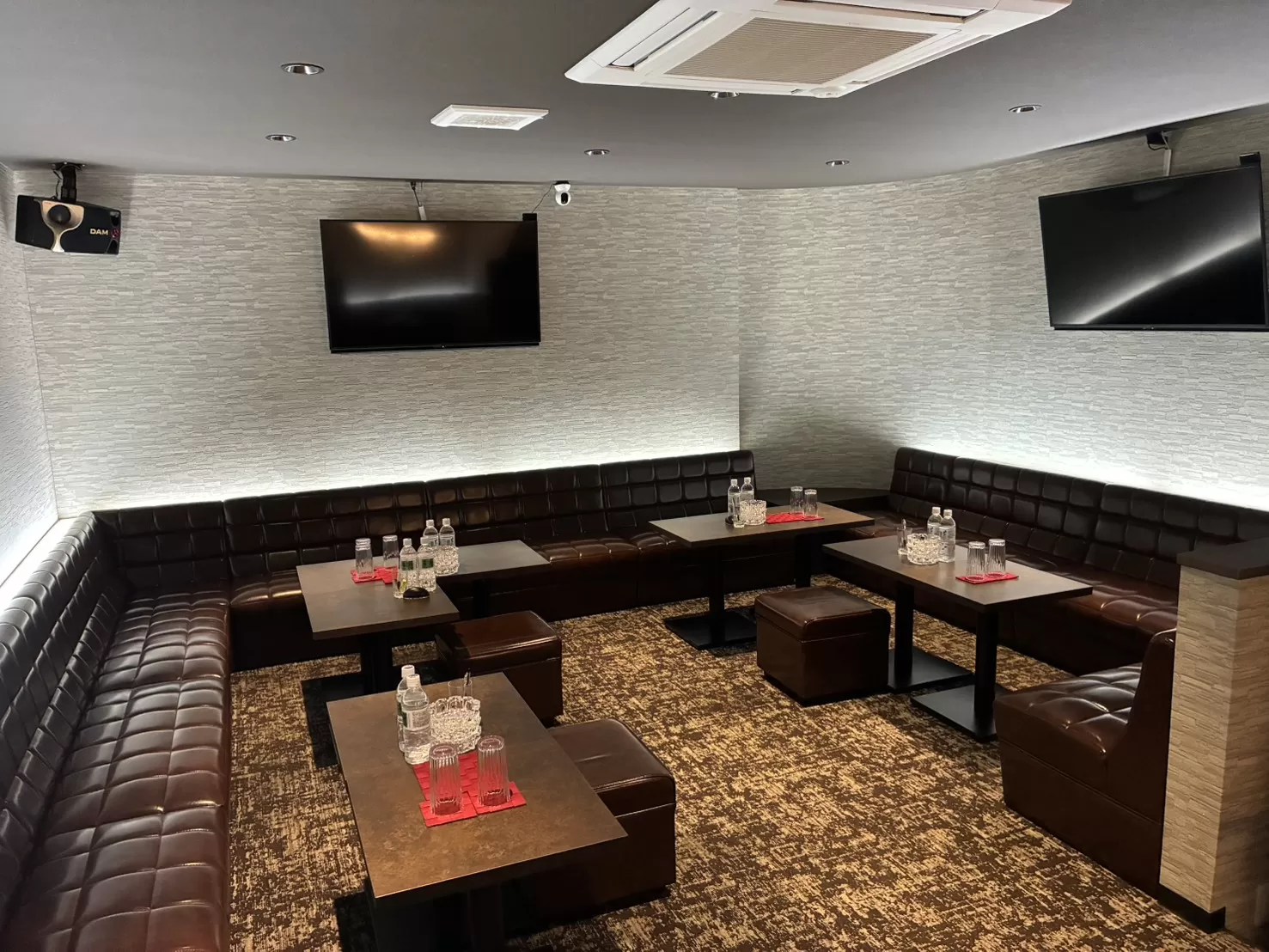 HEXEN CLUBの店内写真