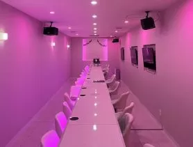 Girls bar Luxeの店内写真