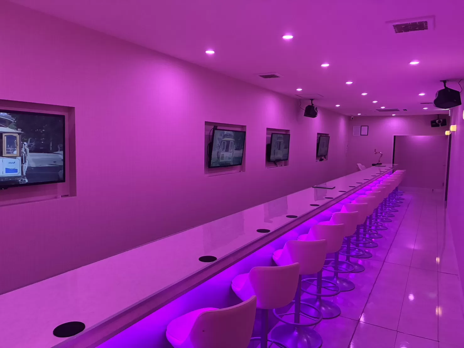Girls bar Luxeの店内写真