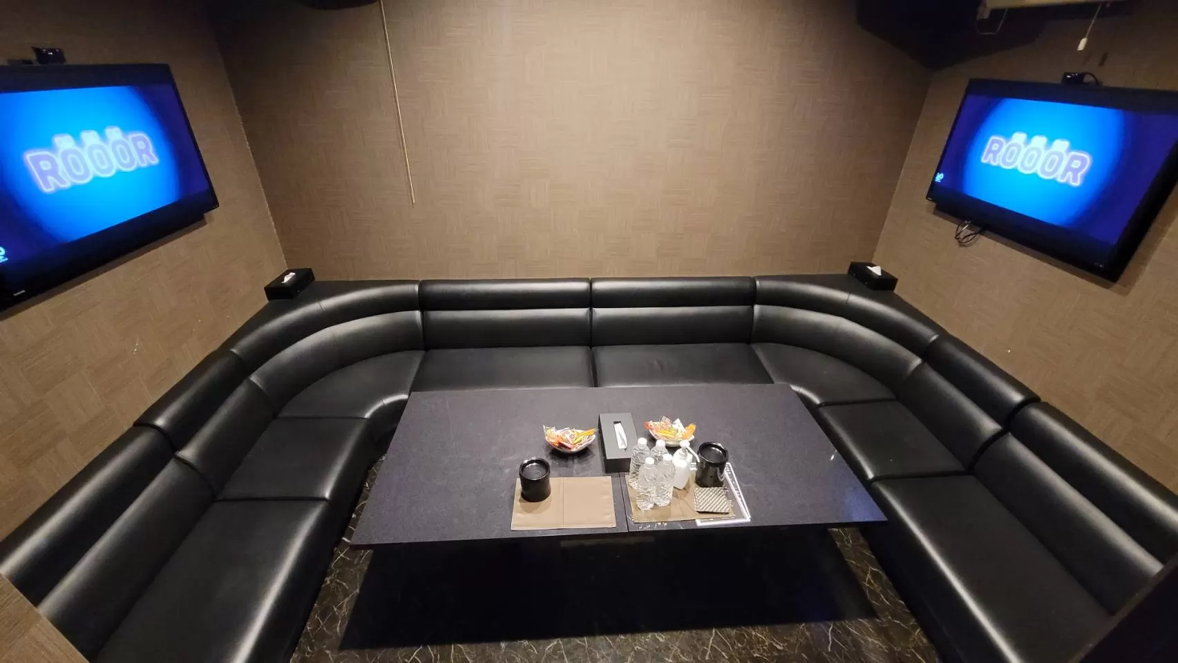 Lounge CEREJEIRAの店内写真