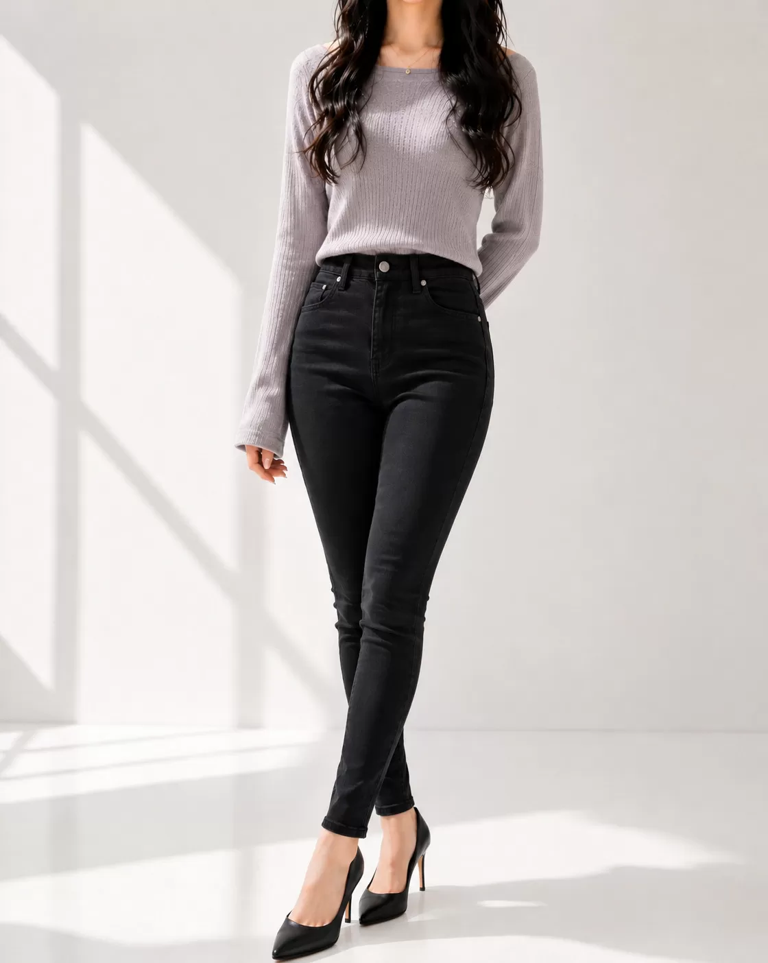 Girls Bar Cherryの衣装・制服