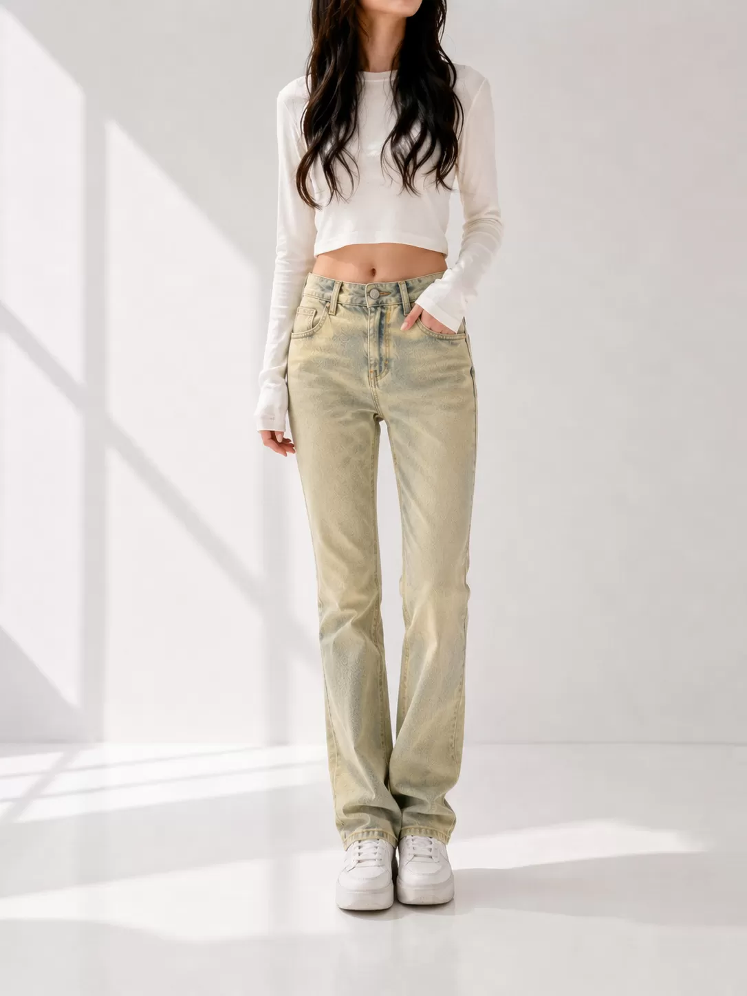 Girls Bar Cherryの衣装・制服