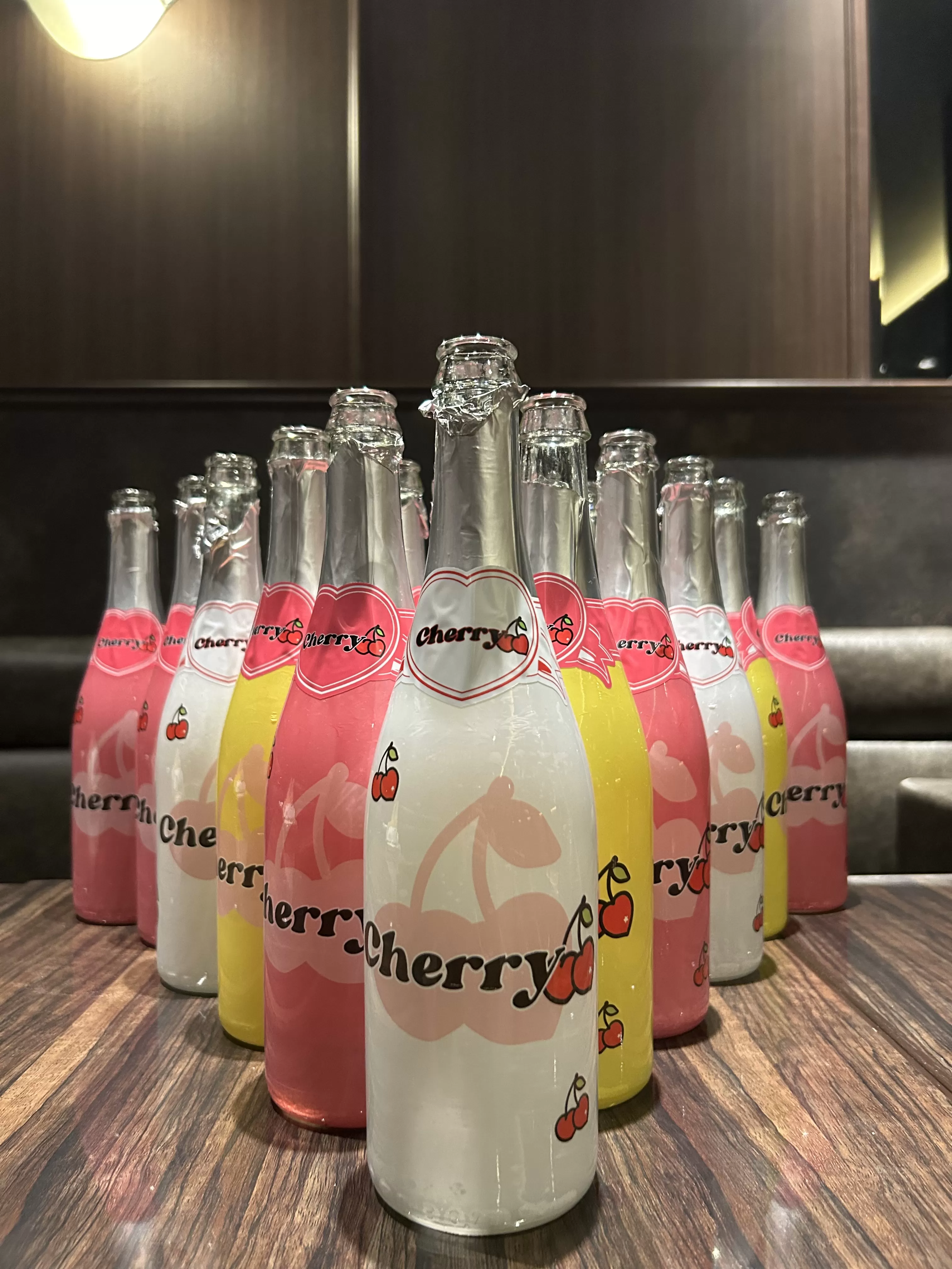 Girls Bar Cherryのフォトギャラリー
