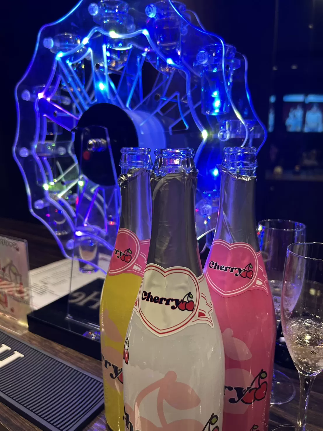 Girls Bar Cherryのフォトギャラリー