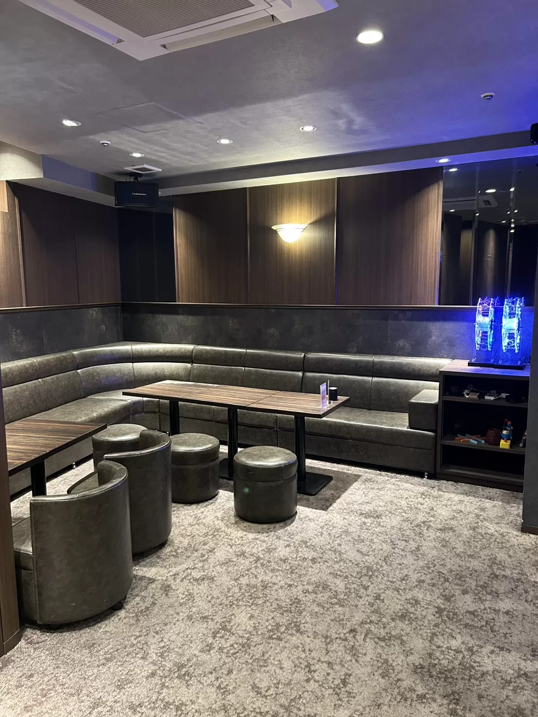 Girls Bar Cherryの店内写真