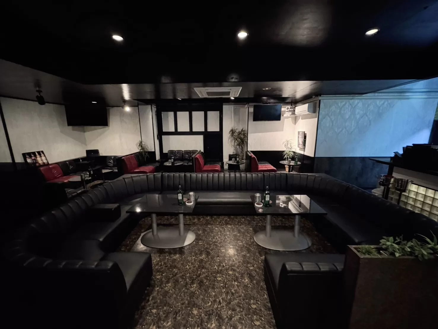 clubROOMの店内写真