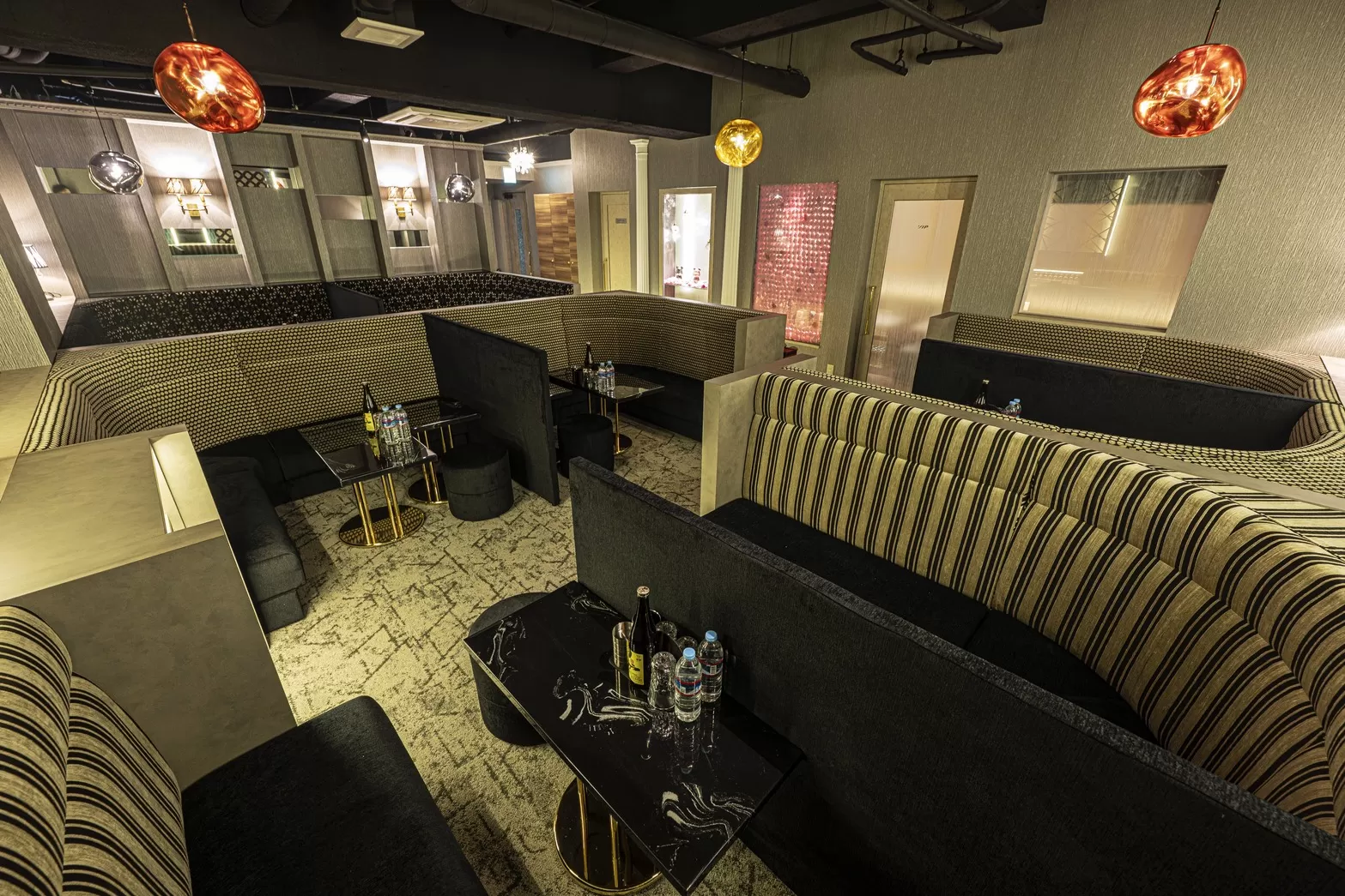 Club Harryの店内写真