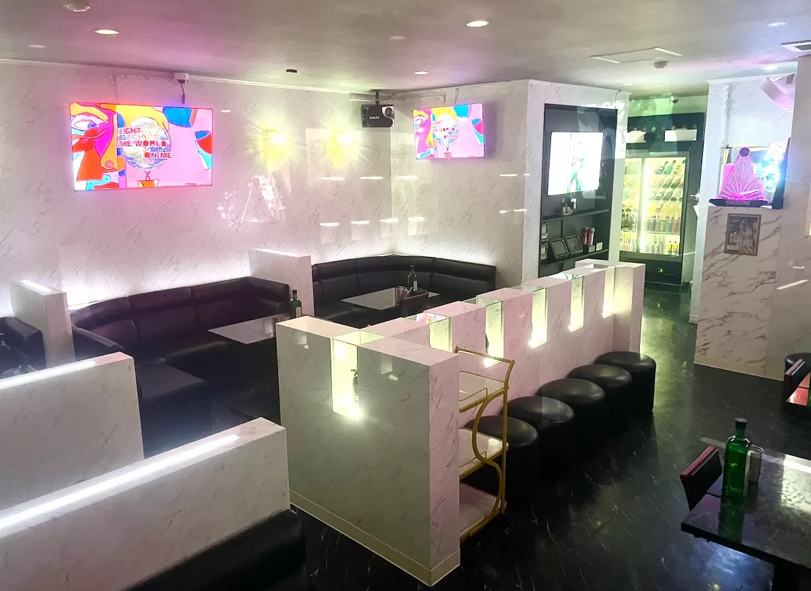 CLUB Reveの店内写真