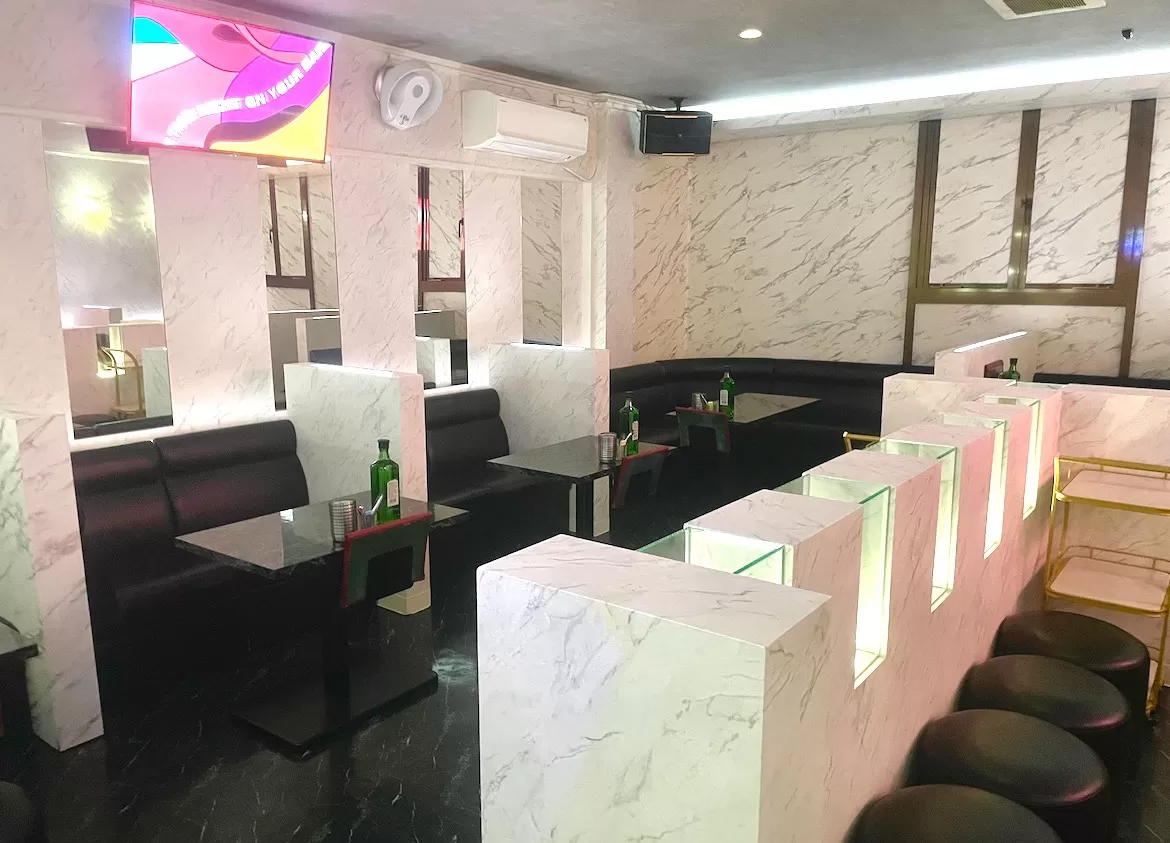 CLUB Reveの店内写真