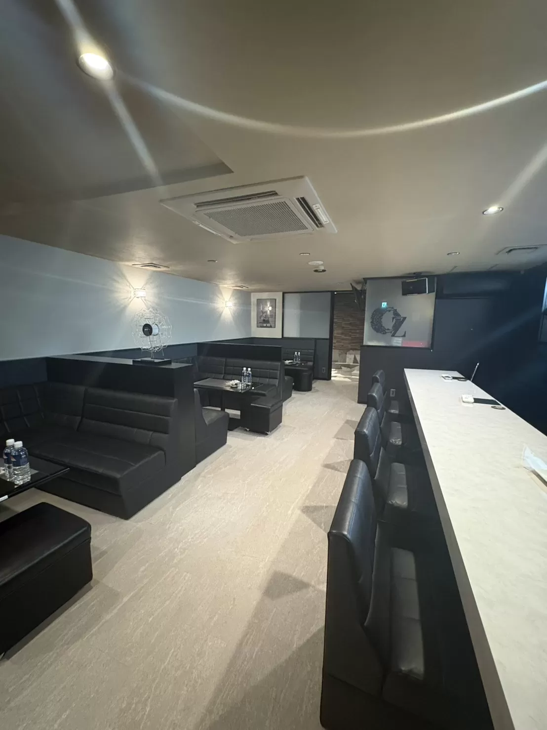 Lounge Ozuの店内写真