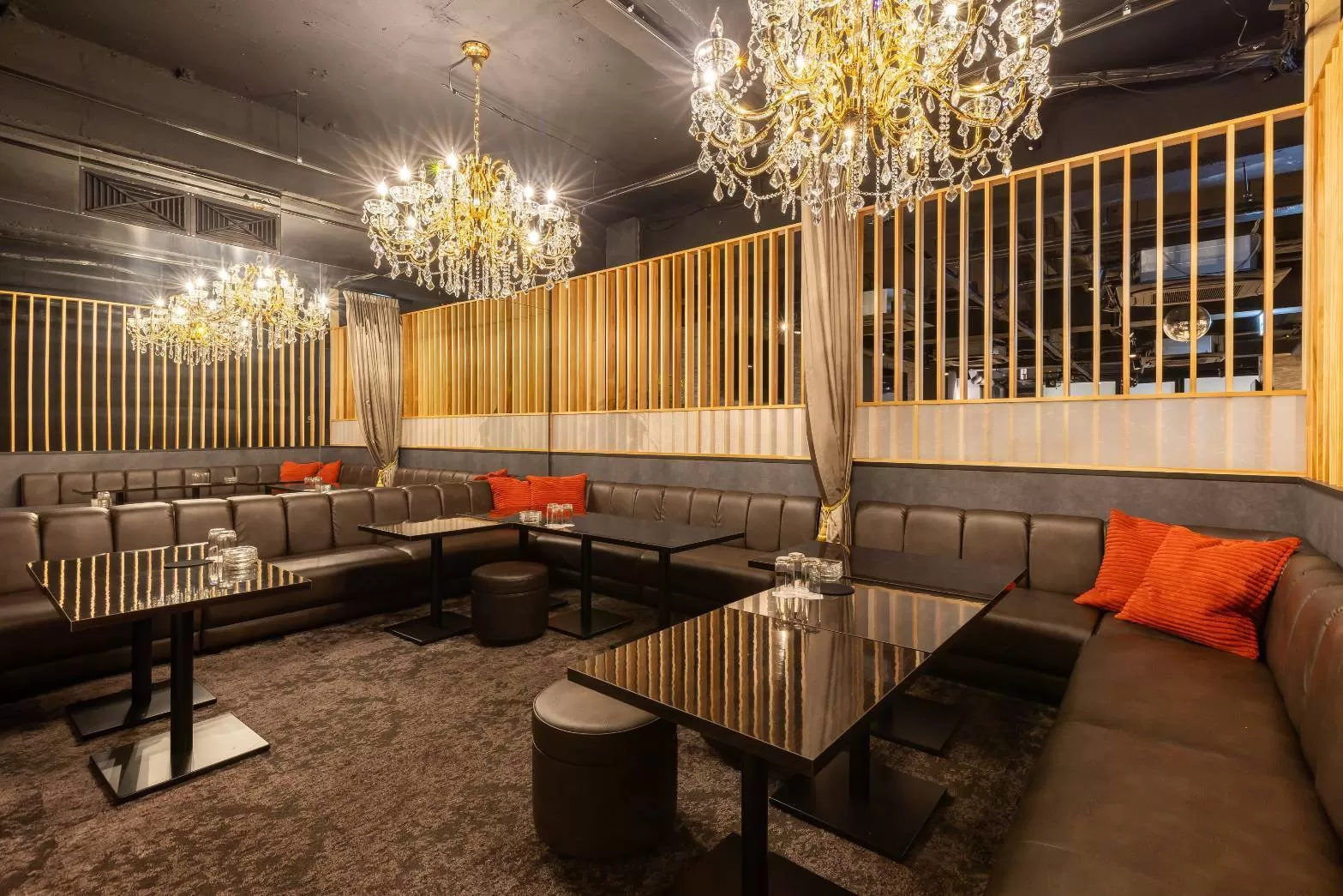 club p.u.（ピーユー）の店内写真