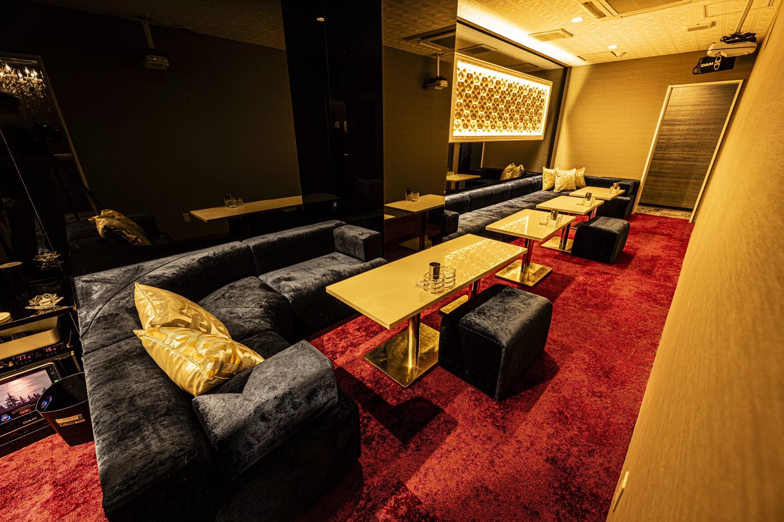 GENTLEMAN'S LUNARIA LOUNGEの店内写真