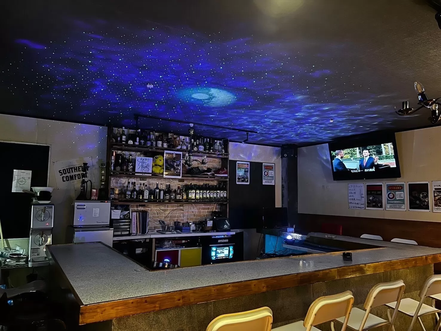BAR　YOLOの店内写真