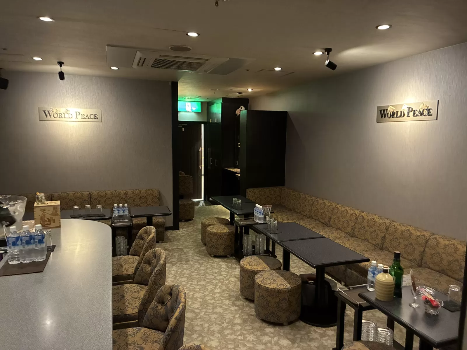 WORLD PEACE ワールドピースの店内写真