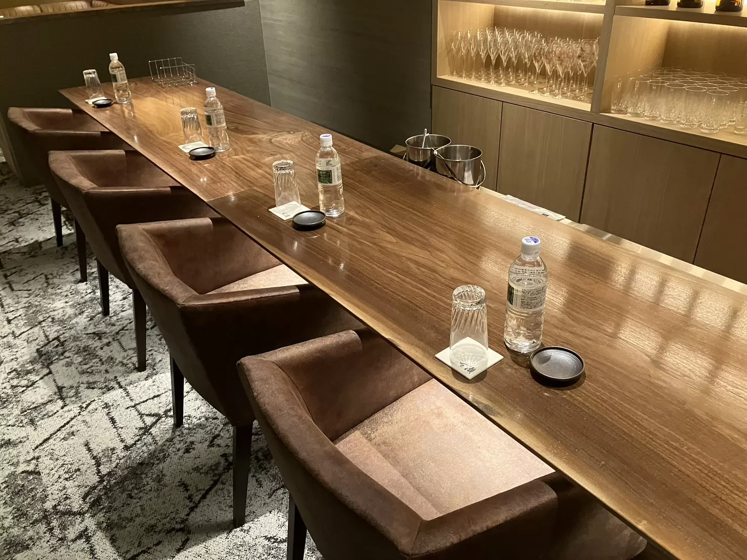 クラブ百瀬の店内写真