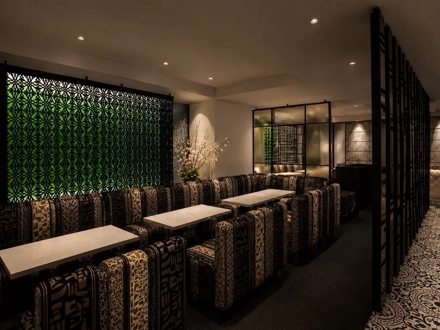 TSUBAKI Lounge(ツバキラウンジ)の店内写真
