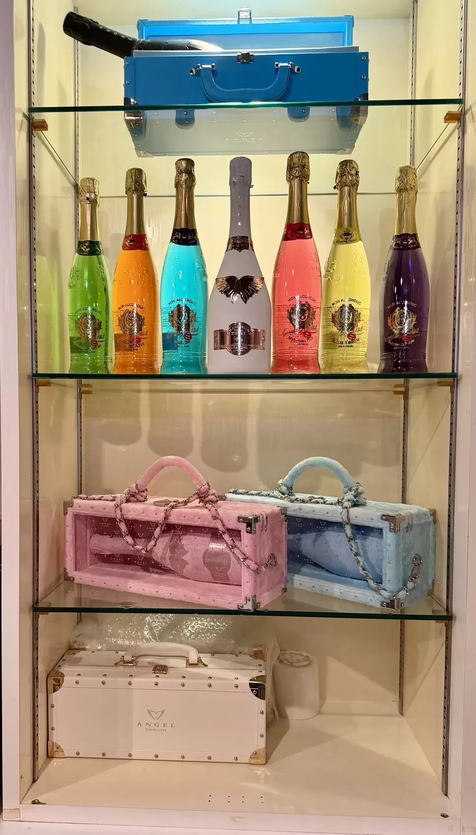 コンセプトカフェ＆バー Ritaの店内写真