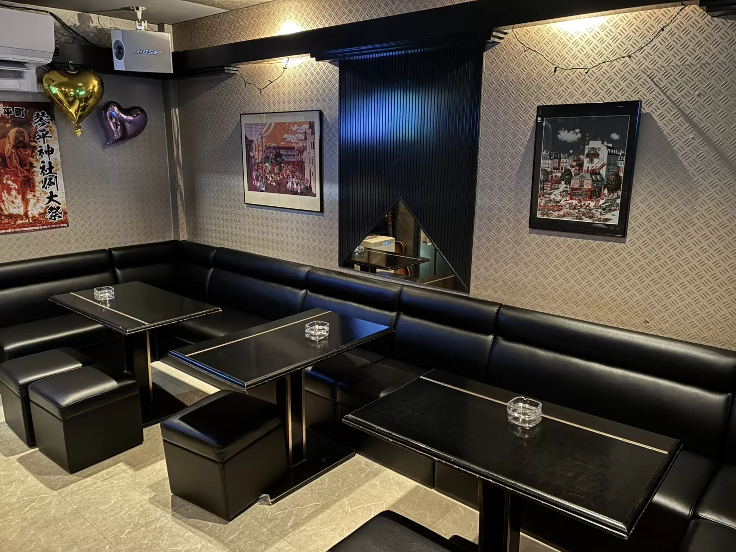 スナック カルネの店内写真