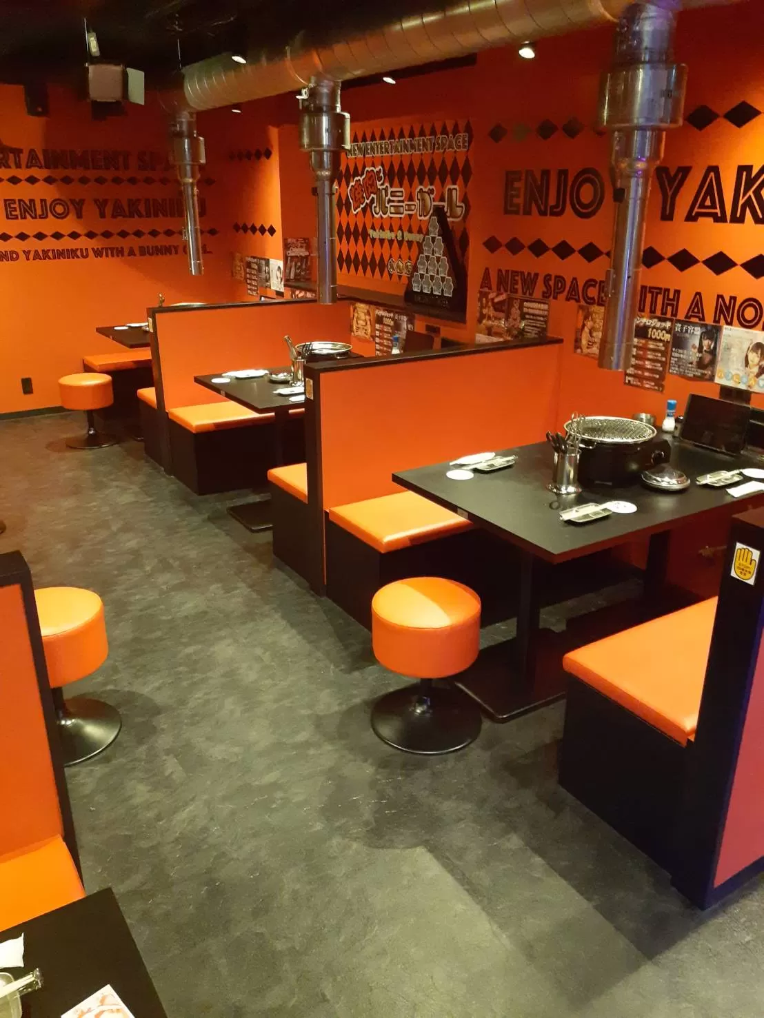 焼肉とバニーガール小倉店の店内写真