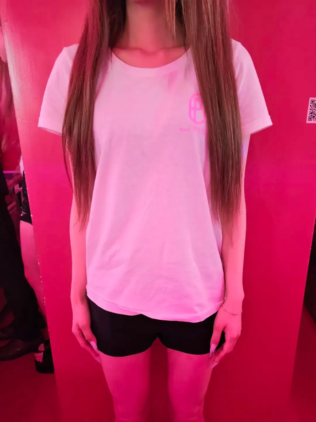 BAR PINKの衣装・制服