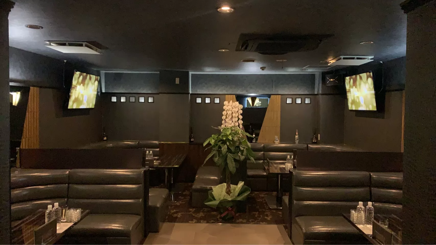 Luxury Lounge YUINOWAの店内写真