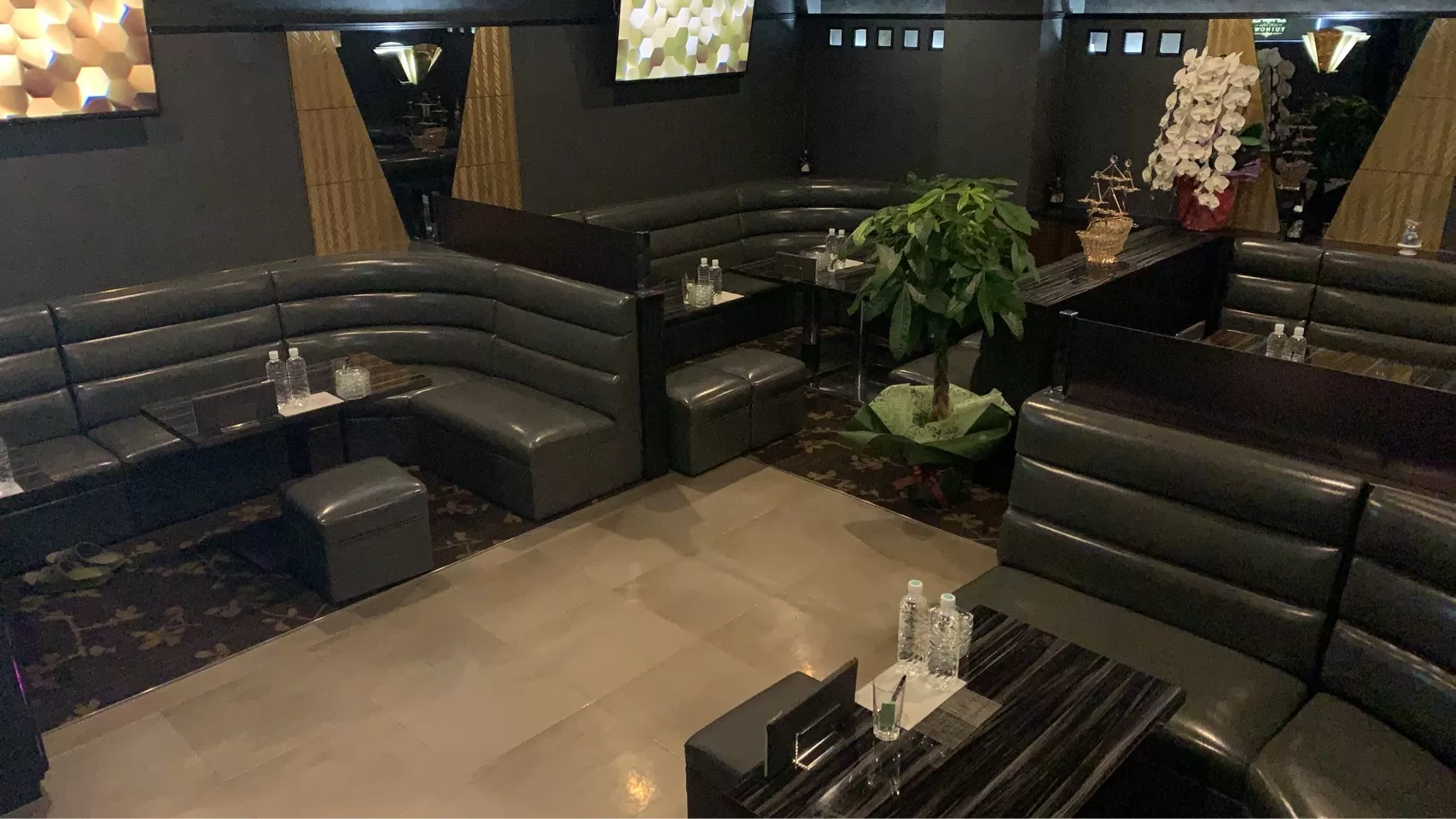 Luxury Lounge YUINOWAの店内写真