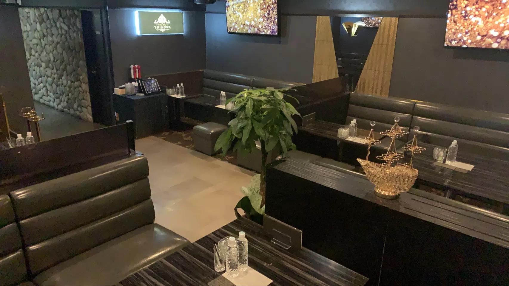 Luxury Lounge YUINOWAの店内写真