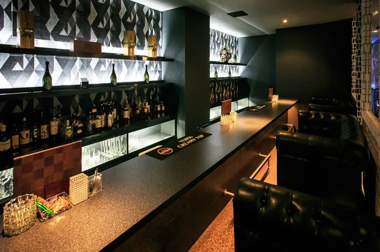 club Adamの店内写真