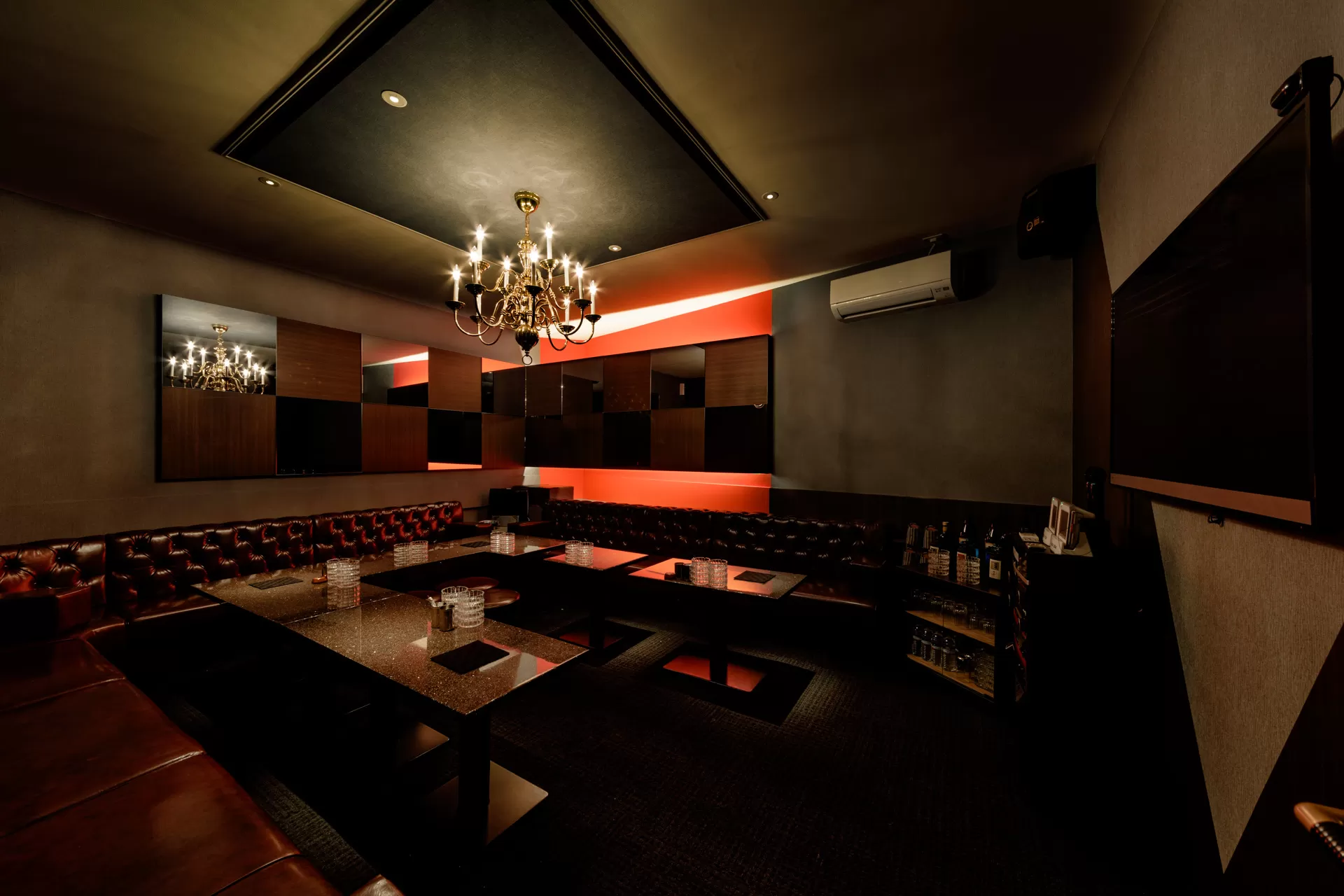 CLUB Djoserの店内写真