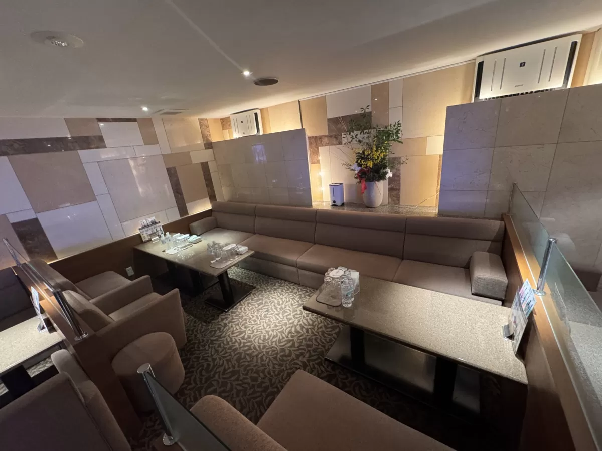 Lounge VIVEREの店内写真