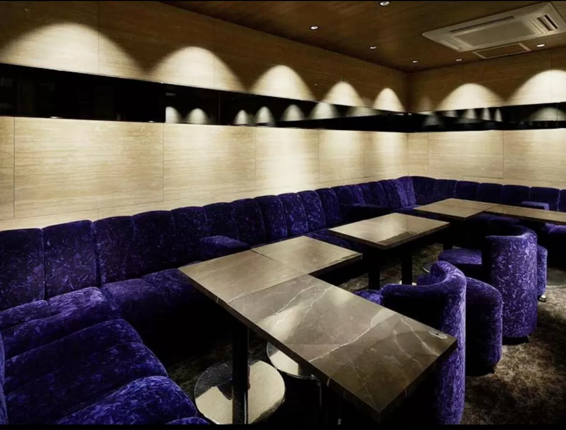 NEW STYLE LOUNGE 家忘の店内写真