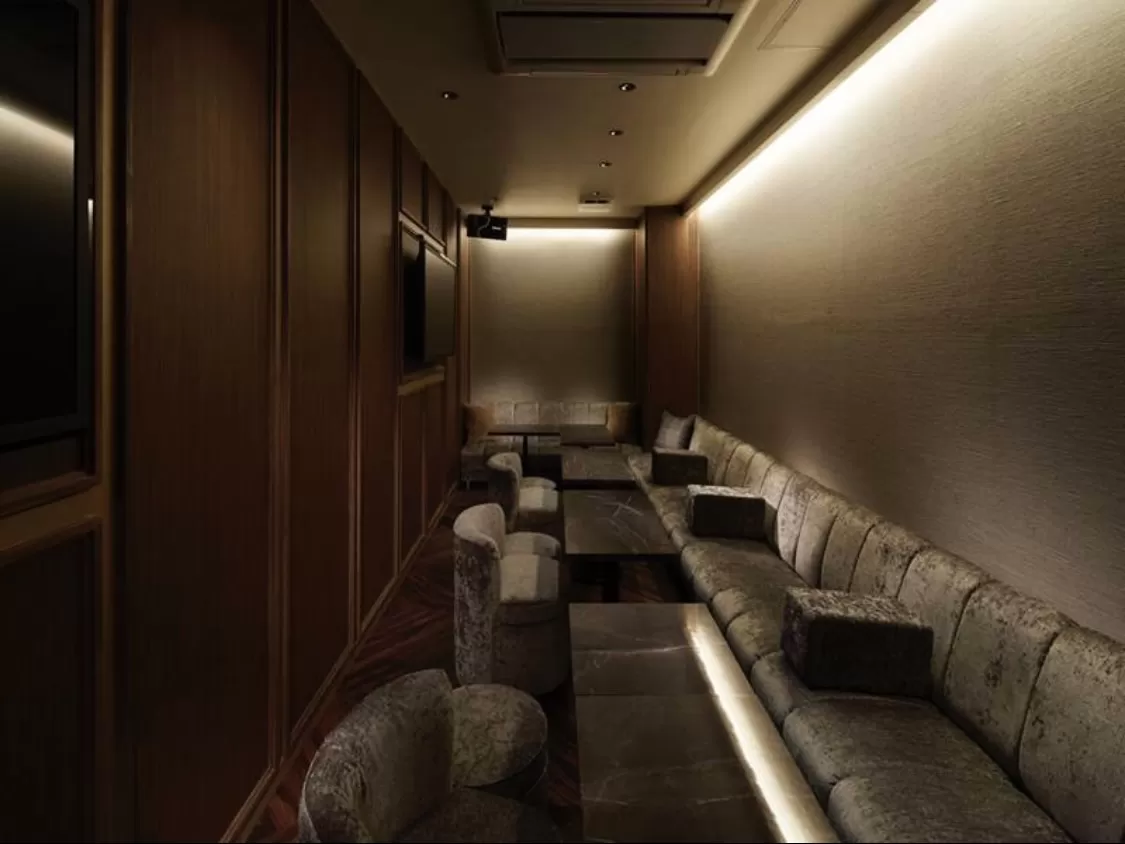 NEW STYLE LOUNGE 家忘の店内写真