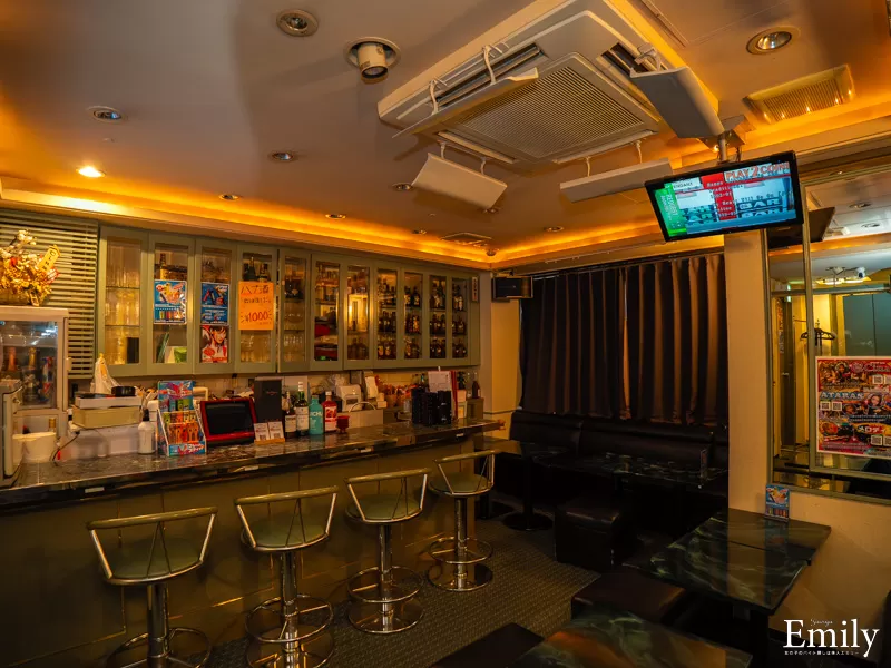 ラウンジBAR cina～シナ～の店内写真