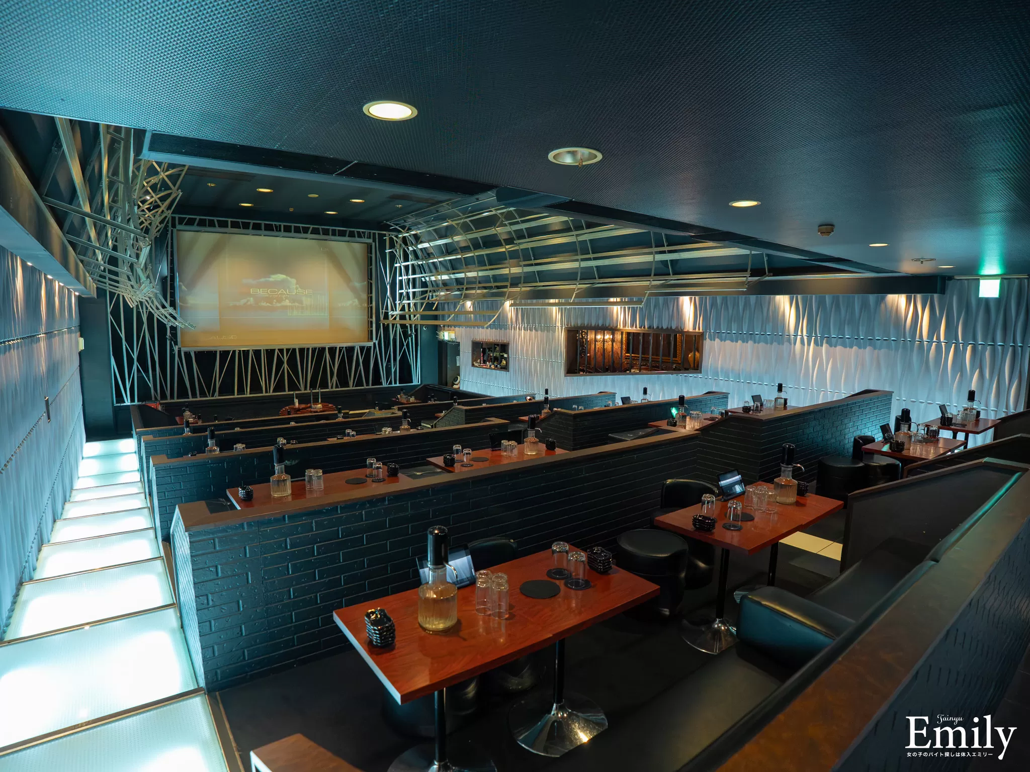 BECAUSEの店内写真