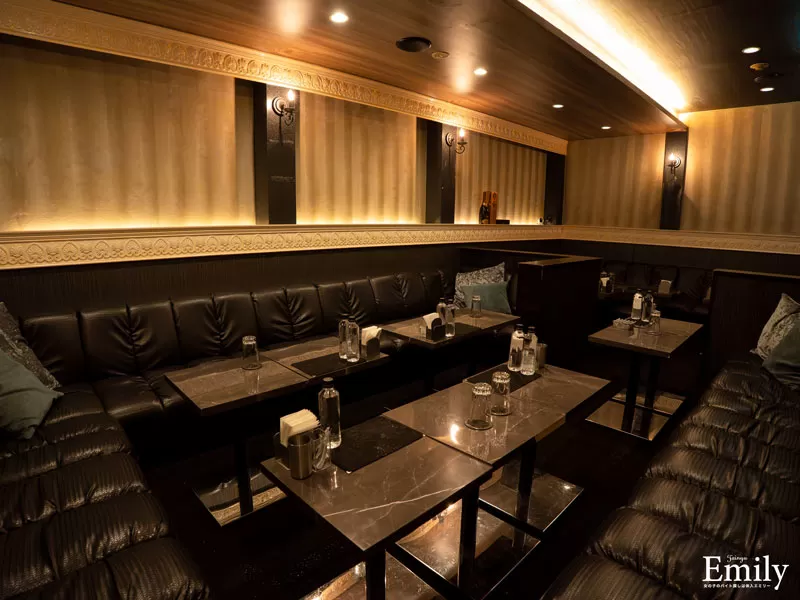 L CLUBの店内写真