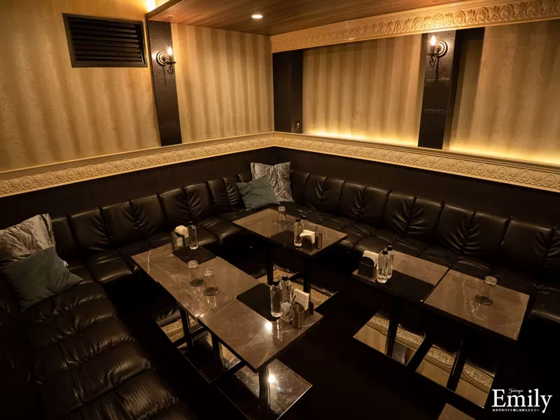 L CLUBの店内写真