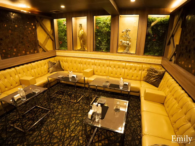 L CLUBの店内写真