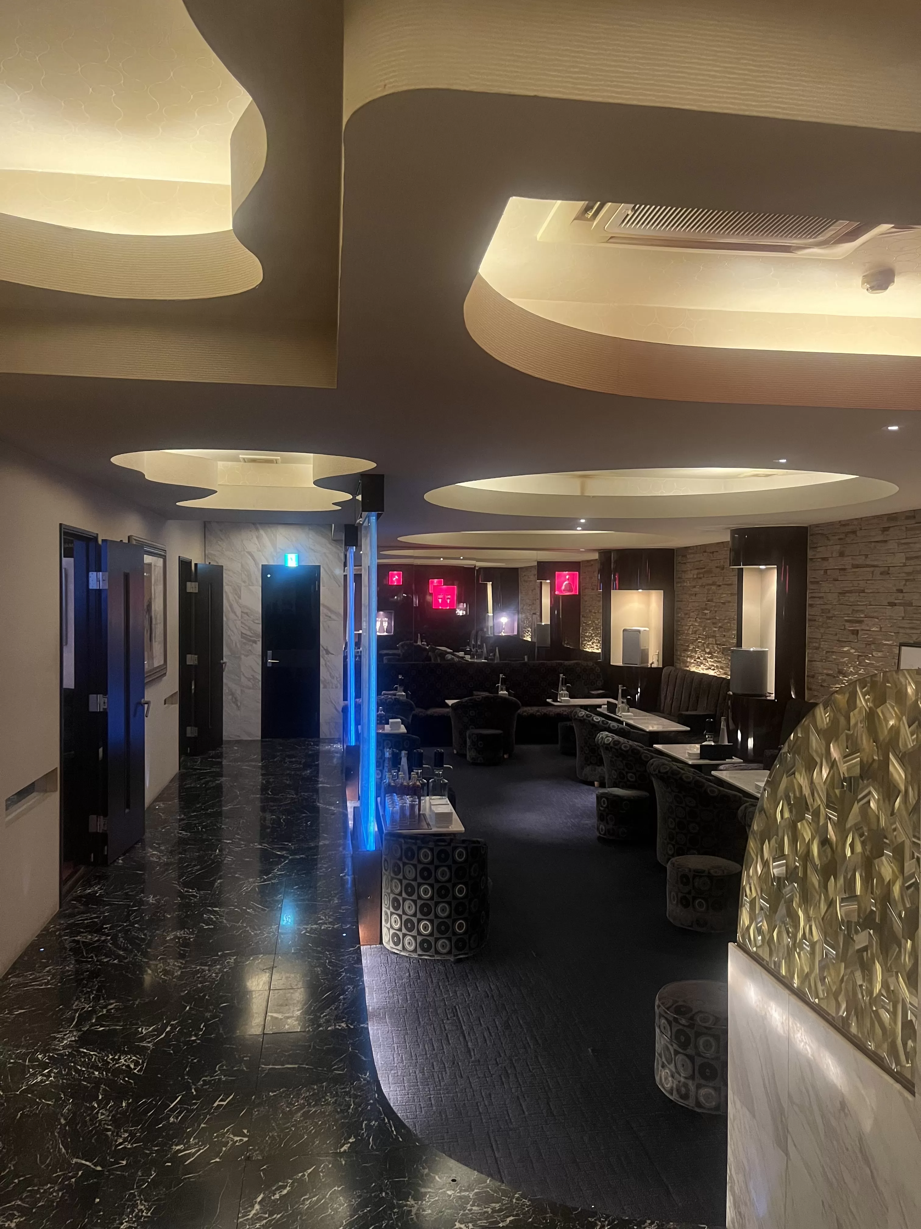 Newclub Romanceの店内写真