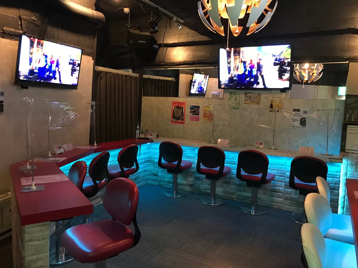 【大井町】ガールズバー　K2の店内写真