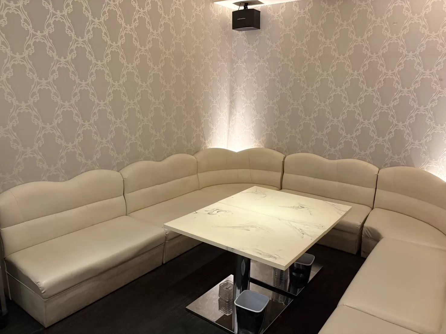 Lounge Marieの店内写真