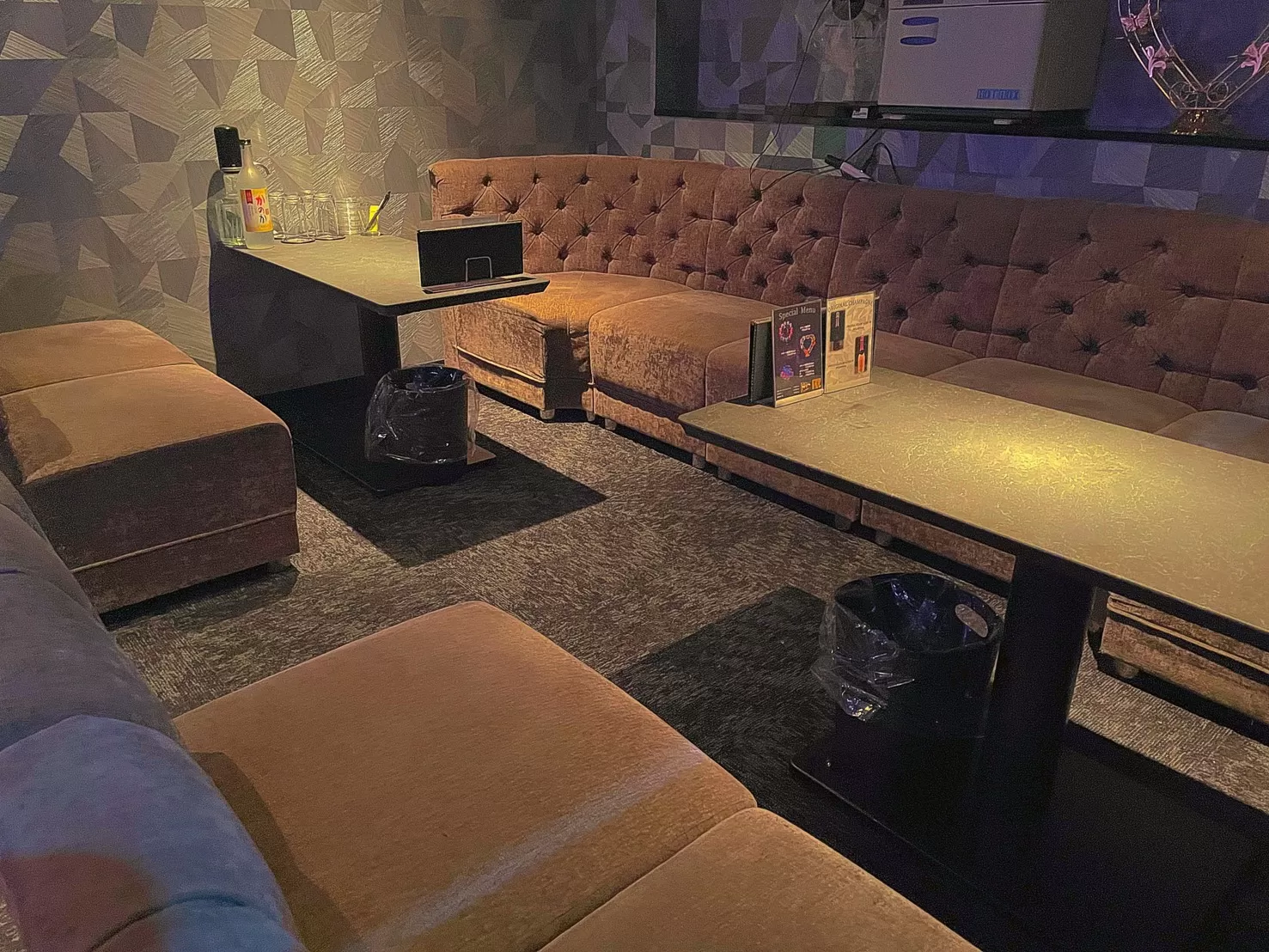 NEW CLUB UNITYの店内写真