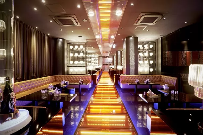 LUXURY CLUB MINTの店内写真