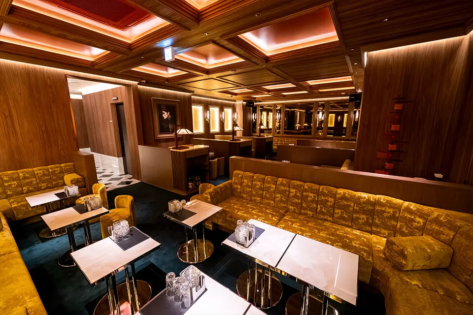 club ROYAL (ロイヤル)の店内写真